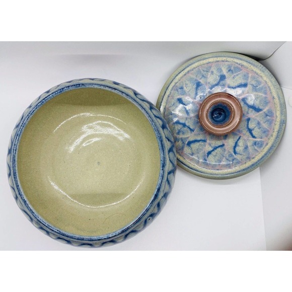 Studio Art Pottery Red Clay Serving Dish w/Lid Pink/blue Ombre Artist signed Lee - Picture 8 of 11